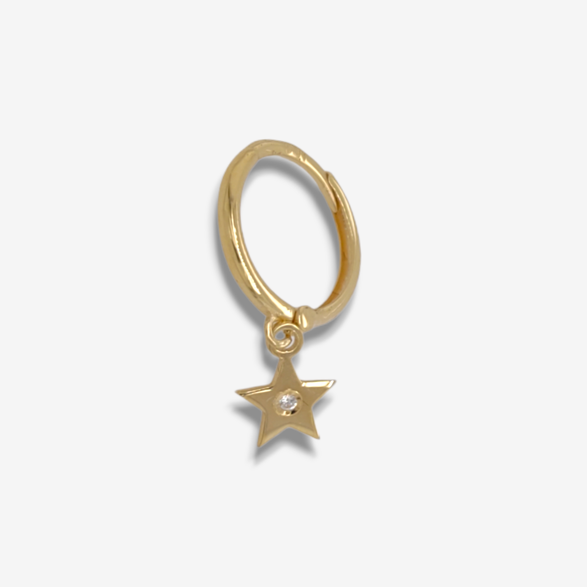 Photoroom-20240524_125300.png Unitario Huggie c/ Figura - Oro Amarillo 18Kts - Image 1