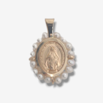 Medalla (13 x 14 mm) Ovalada Virgen Milagrosa c/ Marco de Perlas - Oro Amarillo 14Kts