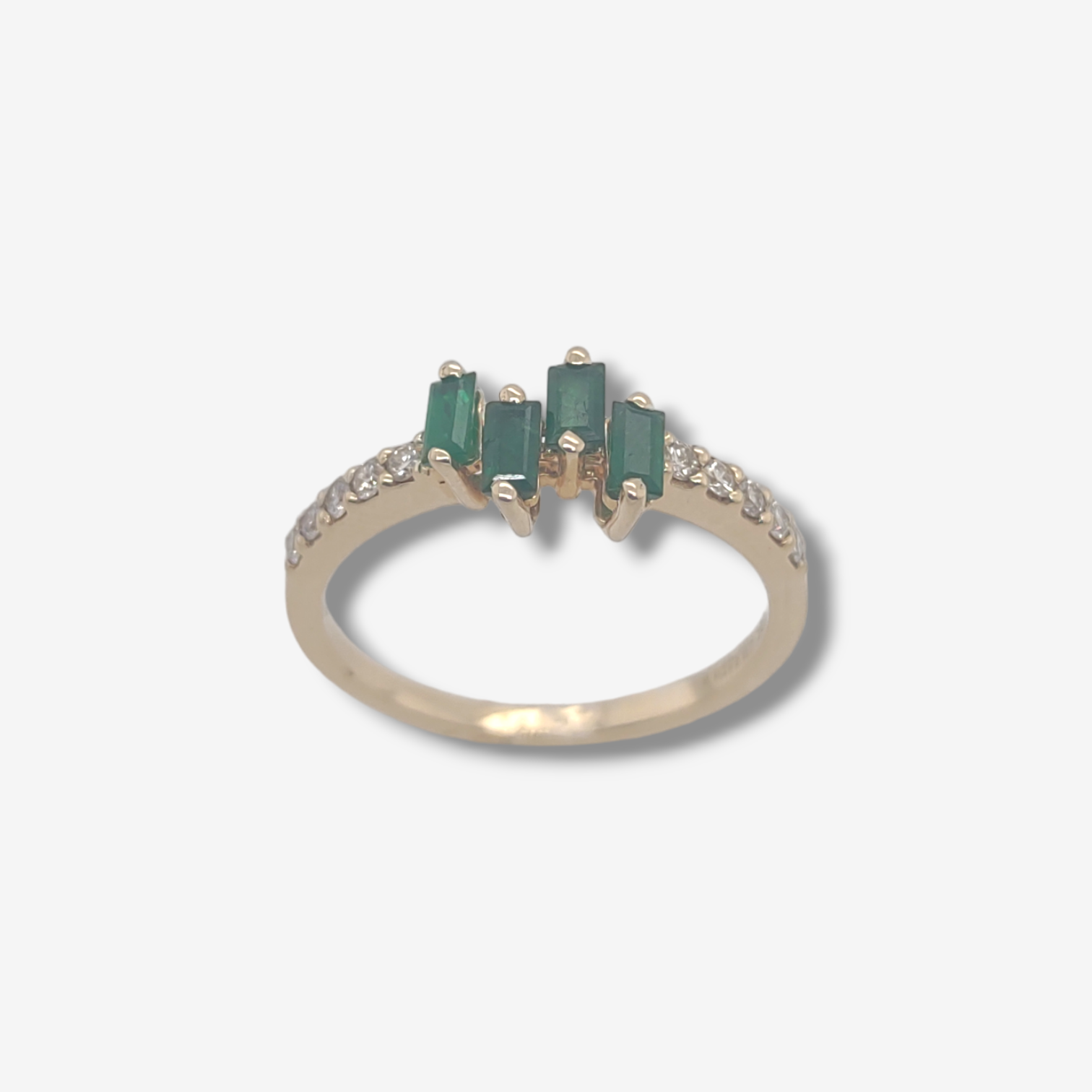 Photoroom-20240621_125853.png Anillo c/ 4 Esmeraldas & Diamantes - Oro Amarillo 14Kts - Image 1