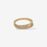 Anillo (4.5 mm) Doble Linea c/ Linea Diagonal c/ Diamantes Pave (0.30 Ct) - Oro Amarillo 18Kts