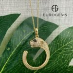 Dije (22 x 26 mm) Pantera c/ Zircones Pave - Oro Amarillo 18Kts - Image 2