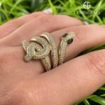 Anillo Serpiente en Espiral c/ Zircones Pave - Oro Amarillo 18Kts